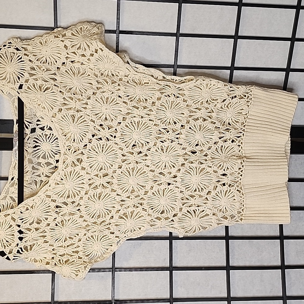 Paper Doll Cream Floral Crochet Blouse S Boho